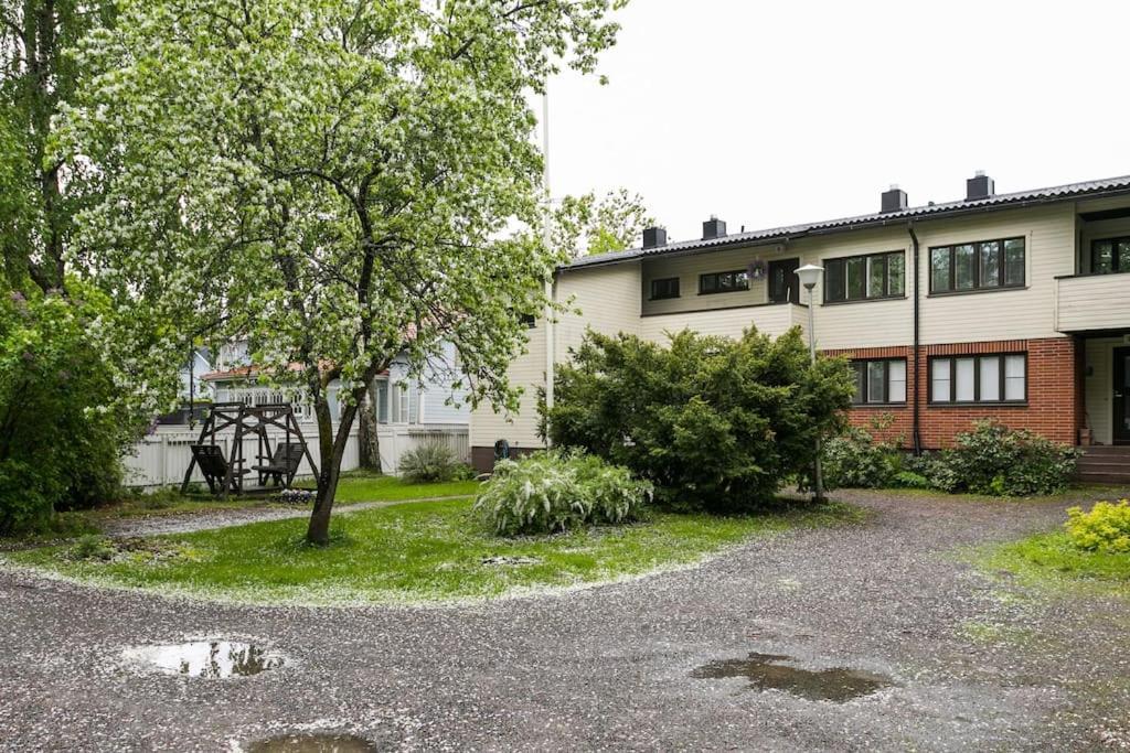 Upea Remontoitu Huoneisto Naantalin Sydaemessae Exterior foto